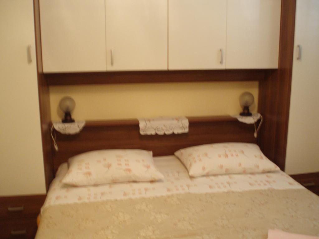 ホテル Stone House Gregov ルンバルダ 部屋 写真
